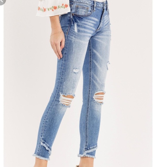 MISS ME Ankle Skinny Frayed Jeans - Picture 2 of 8